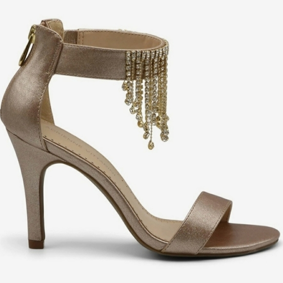 Adrianne Vittadini Women Gala Heels - Picture 2 of 2